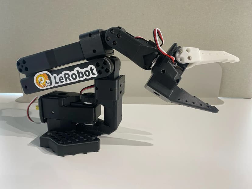 SO100 Follower arm - the autonomous robot arm